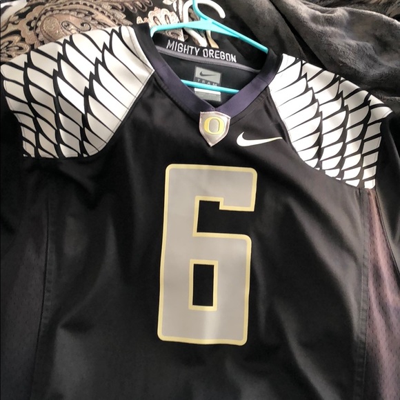 Jerseys - Picture 2 of 3